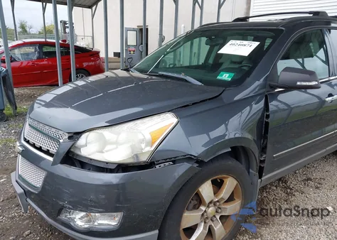 2010 Chevrolet Traverse Ltz из США, поврежденный, VIN 1GNLVHED8AS148564